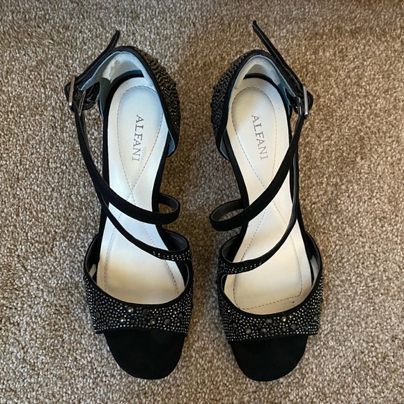 Alfani Cremena Embellished Evening Heels - Picture 6 of 6